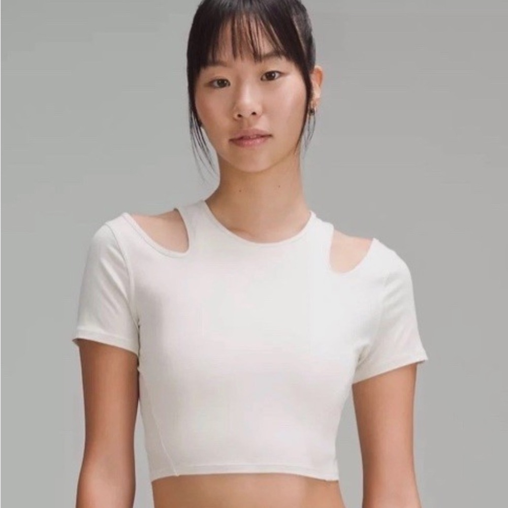 Lululemon shoulder cut out yoga t shirt color bone
